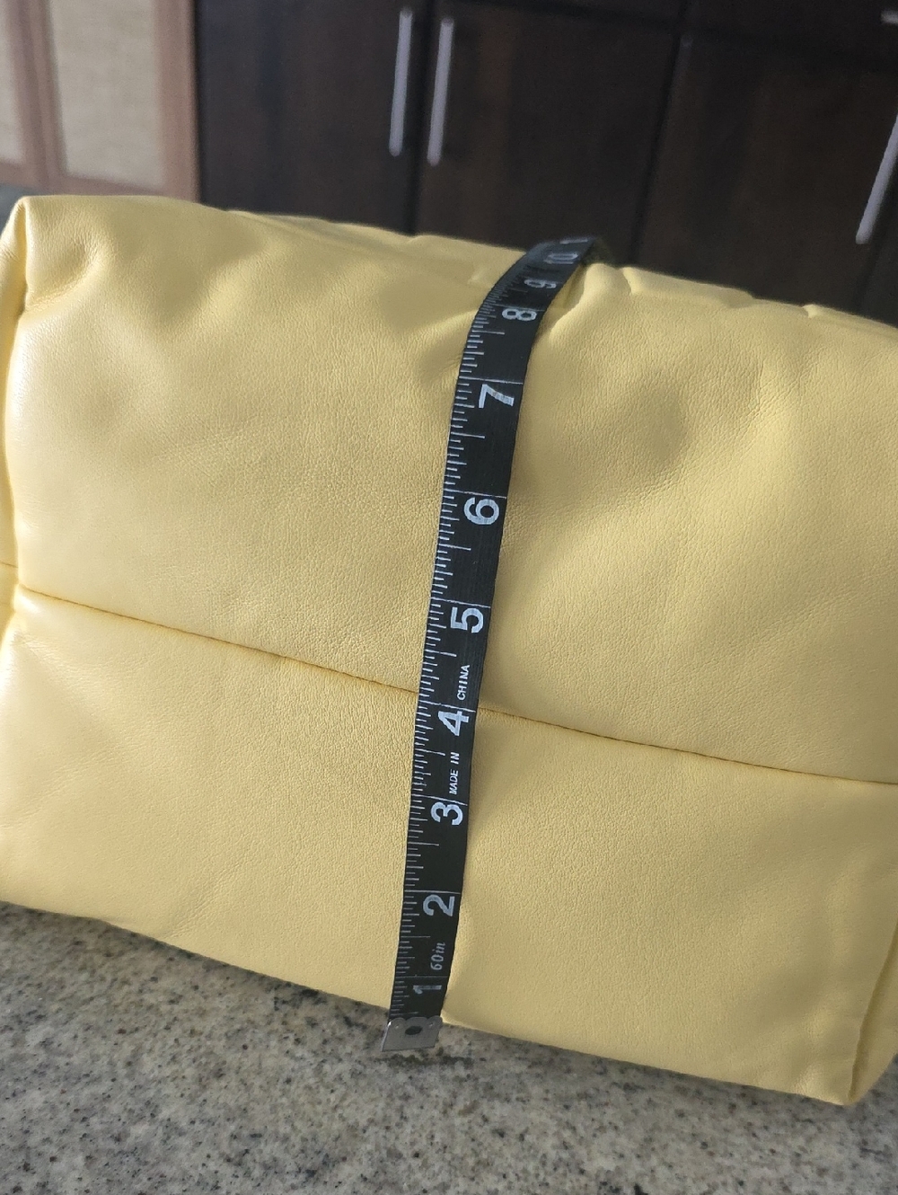 Steve Madden Butter Yellow Puffer Crossbody Bag with Embossed SM - Picture 6 of 9